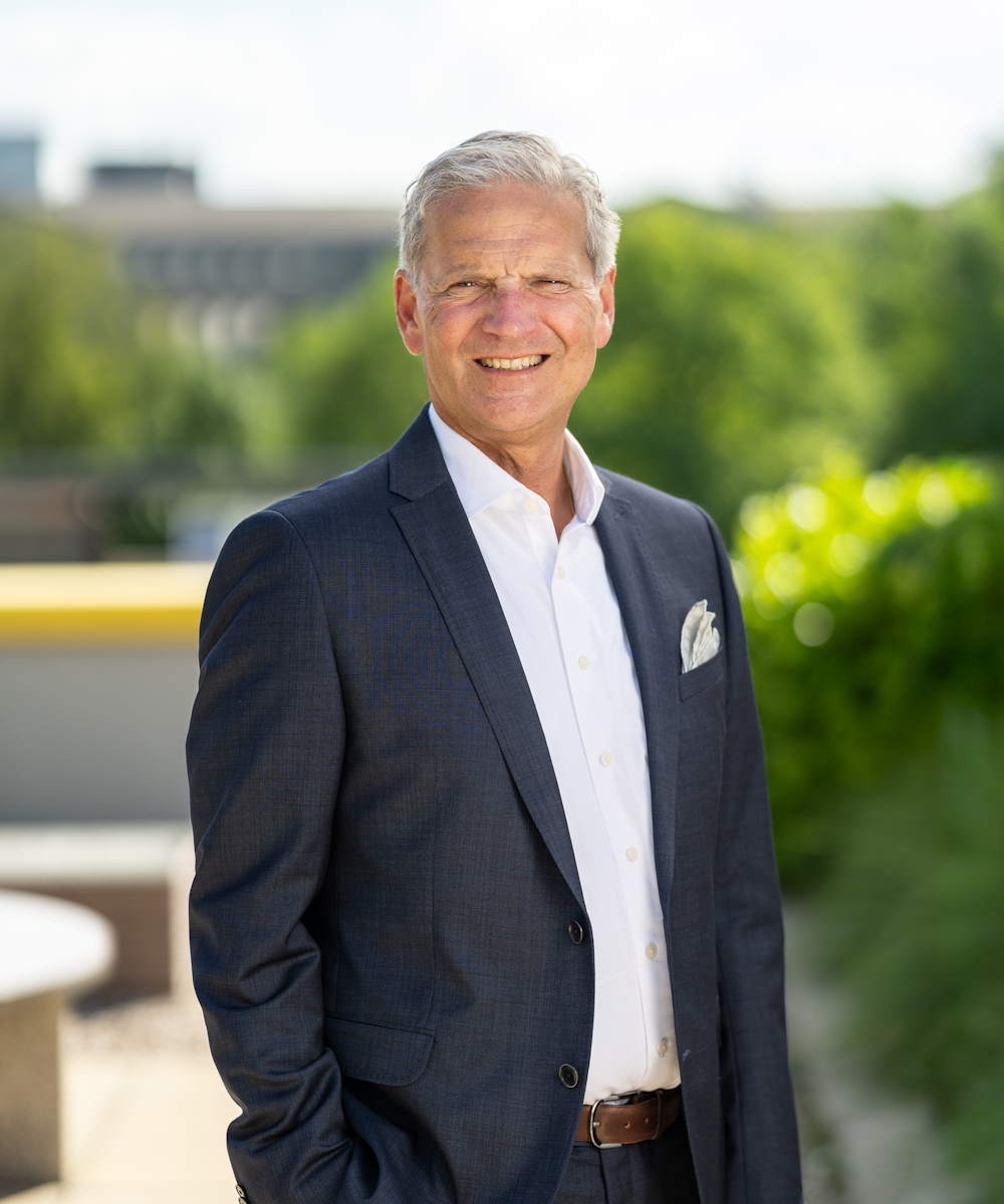 Dr. Martin Brogli